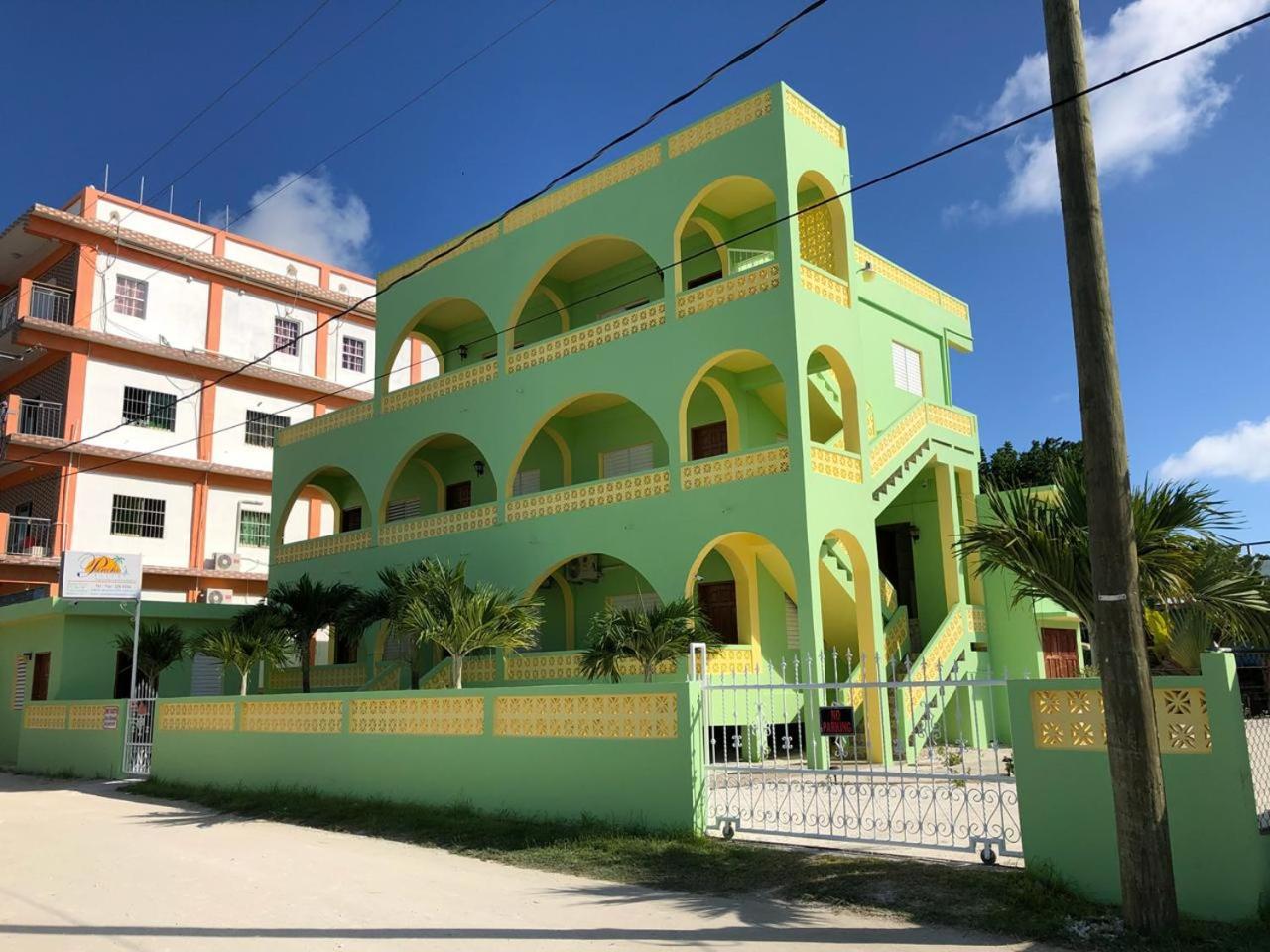 Panchos Villas Caye Caulker Esterno foto